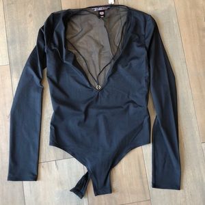 🆕Victoria Secret bodysuit- size small